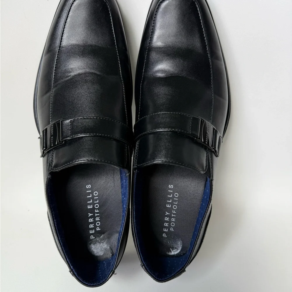 Perry Ellis Black Leather Slip-On Loafers